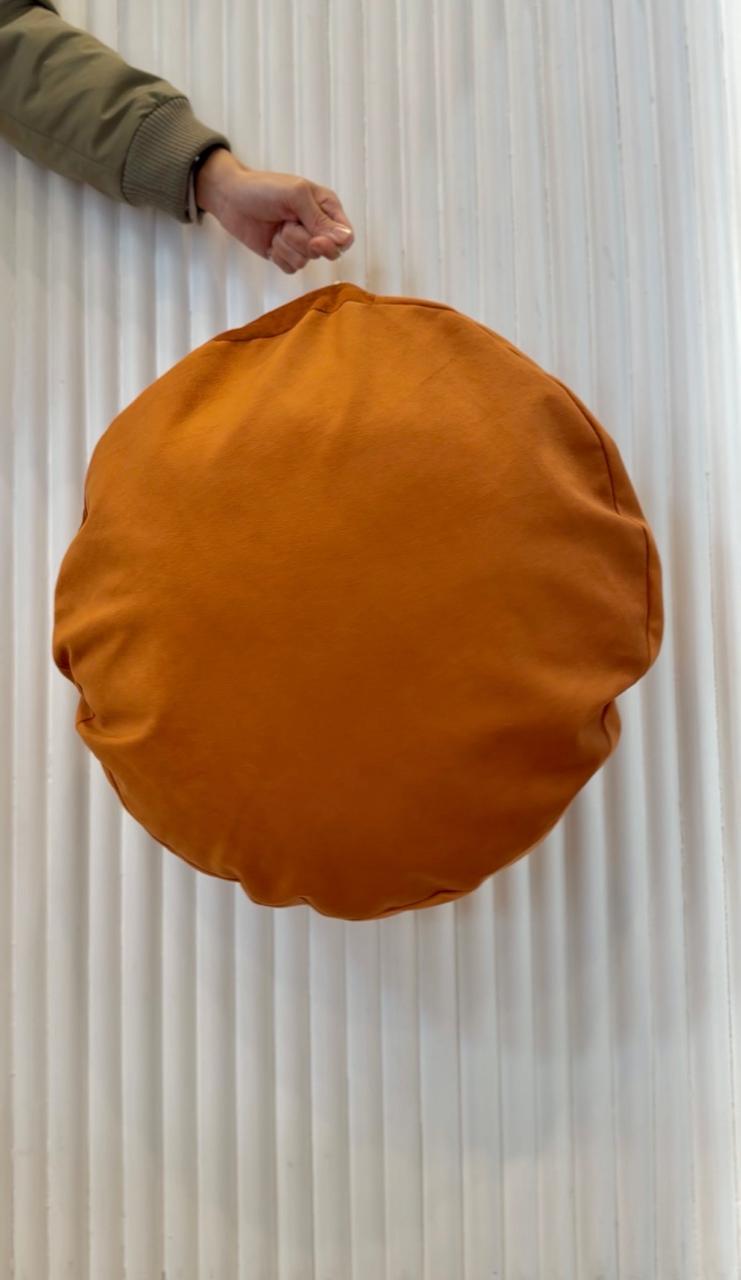 Almohadón Redondo de Pana Terracota 60cm