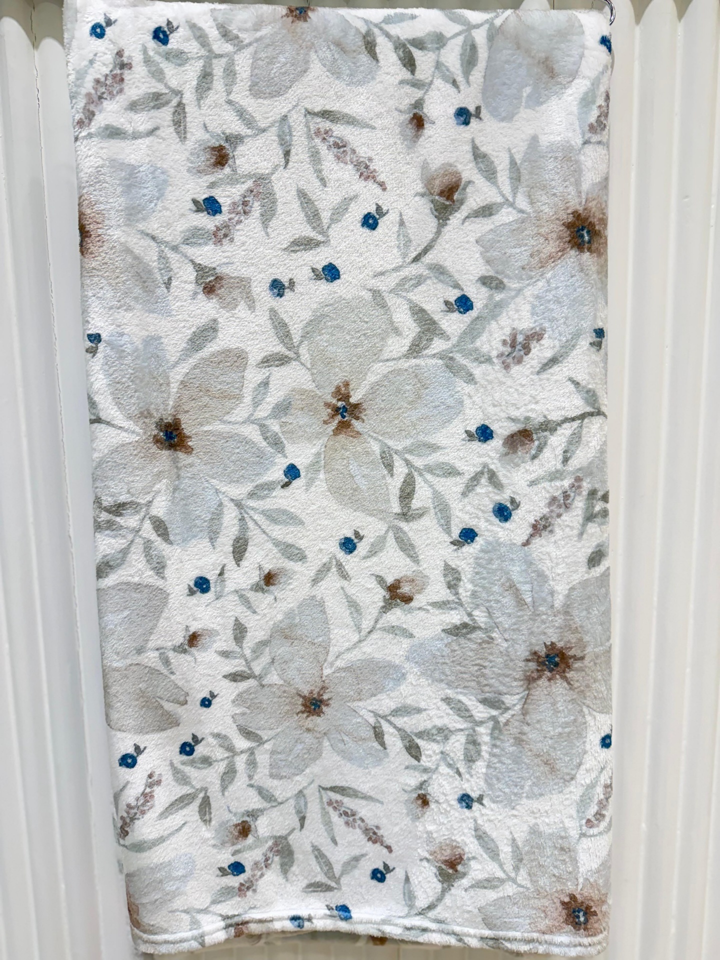 Manta Polar Super Suave Flores Gris 165x150