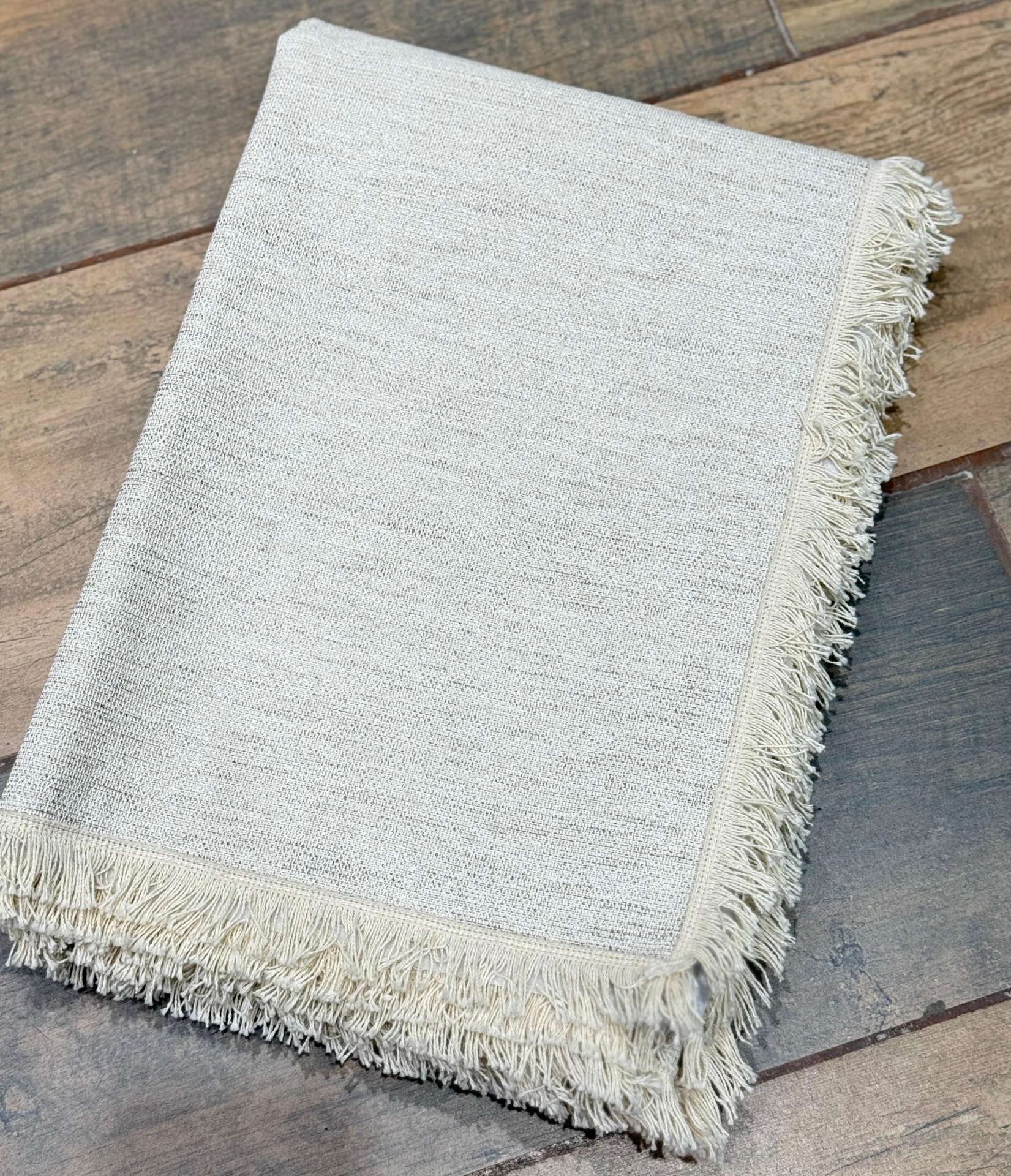 Mantel Impermeable Estándar Crudo con Fleco Corto 110x160