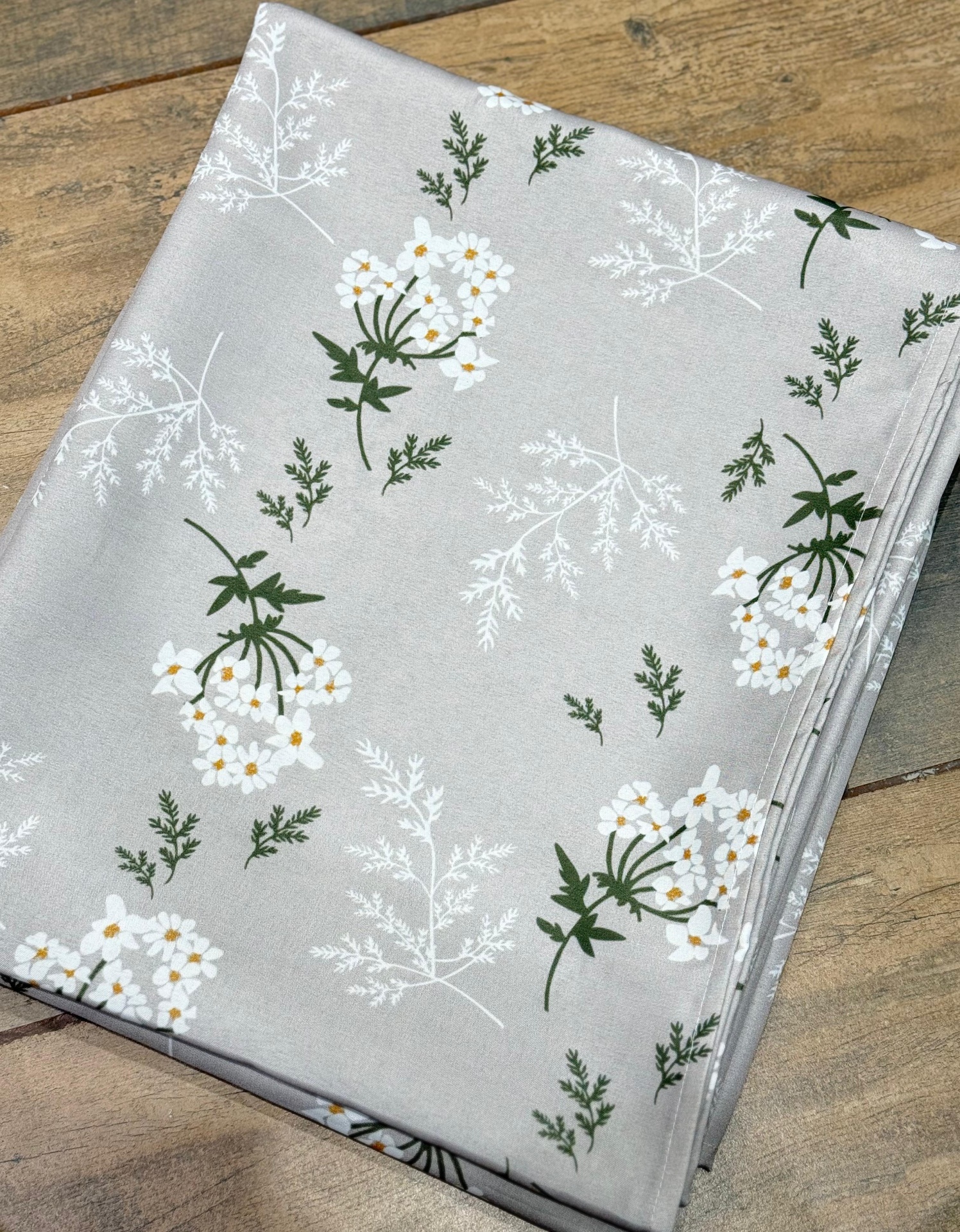 Mantel Impermeable Gabardina Margaritas Gris 145x350