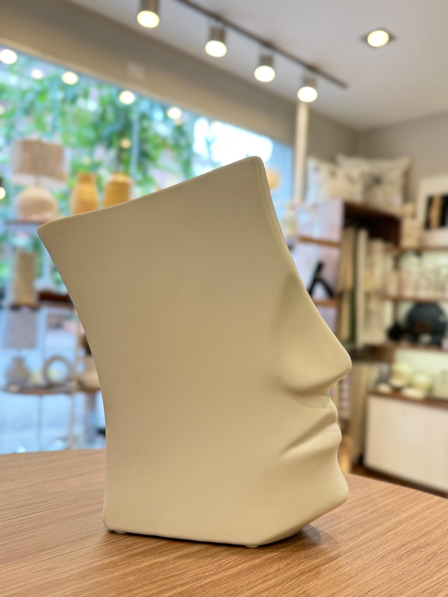 Adorno Rostro Blanco 22cm